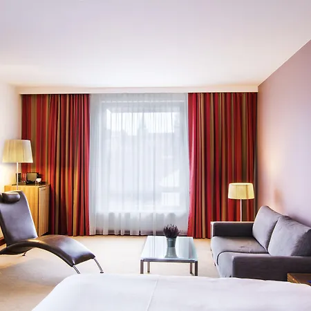 Ξενοδοχείο Radisson Blu 5*