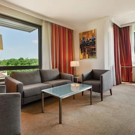 Radisson Blu Ξενοδοχείο 5*